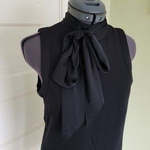 H&M tie neck sleeveless blouse